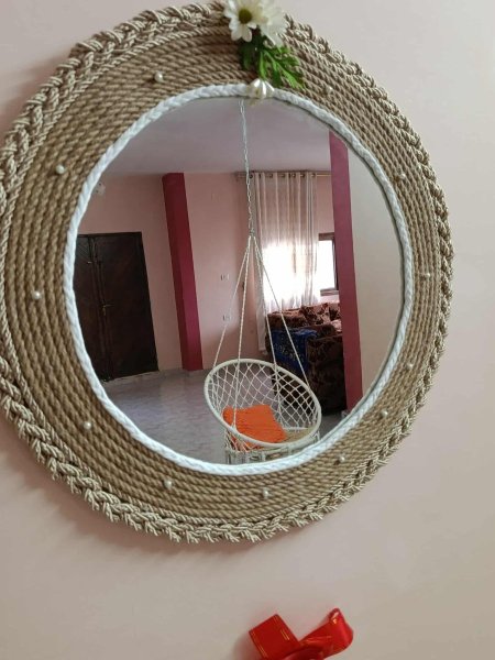 مع خرز ابيض