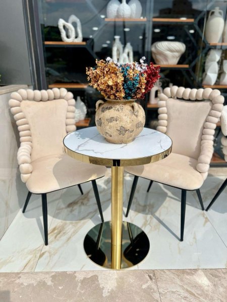 طقم كراسي مع طاولة