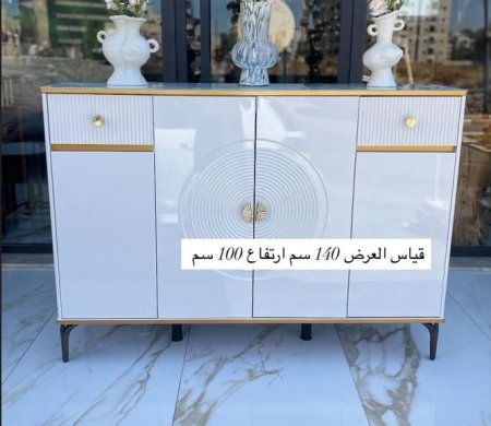 خزانة احذية بيضاء